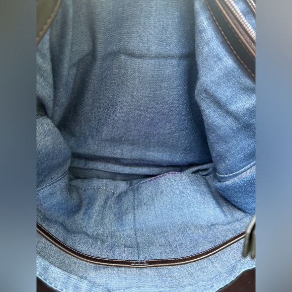 Giani Bernini 2 Tone Leather Shoulder Tote - Picture 7 of 9